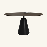 Madrid dining table