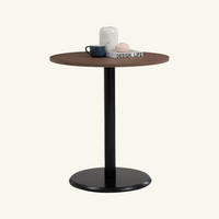 Runda round dining table