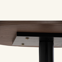 Runda round dining table